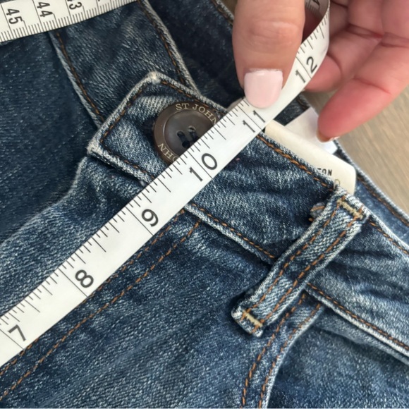 St. John Sport Vintage Straight Leg Medium Wash Women’s Jeans size 4 - Picture 3 of 11